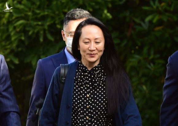 Con gái nhà sáng lập Huawei bay về Trung Quốc ngay lập tức khi được phóng thích