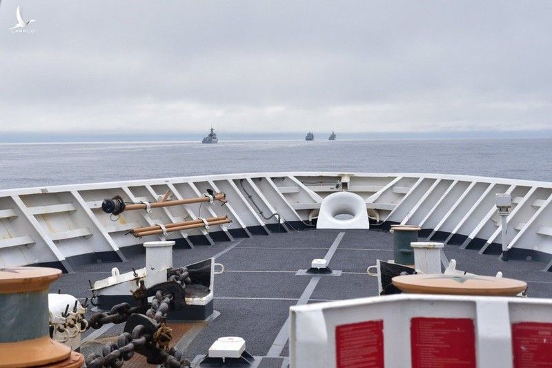 Trung Quốc đáp trả đưa 4 tàu chiến vào vùng đặc quyền kinh tế của Mỹ