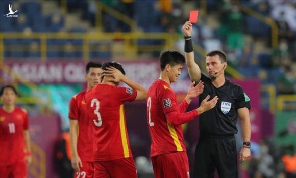 FIFA đưa ra phán quyết về trọng tài trận ĐT Việt Nam - ĐT Australia - Ảnh 2.