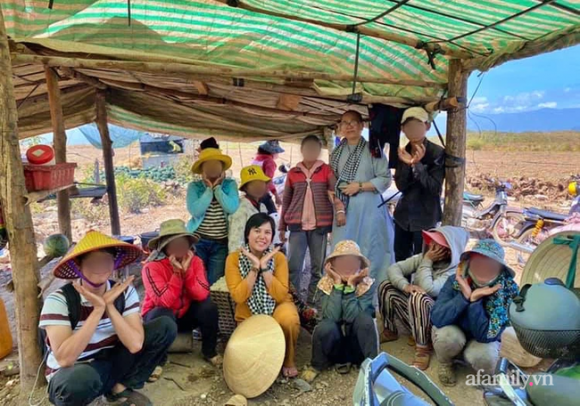 Giang Kim Cúc lại bị "tố" cuỗm tiền kêu gọi giải cứu dưa hấu, hứa hỗ trợ người mất vì COVID-19 nhưng không thực hiện? - Ảnh 2. Giang Kim Cúc lại bị "tố" cuỗm tiền kêu gọi giải cứu dưa hấu, hứa hỗ trợ người mất vì COVID-19 nhưng không thực hiện? - Ảnh 2.