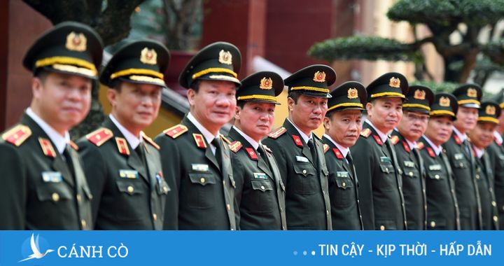 Thủ tướng Nguyễn Xuân Phúc kiểm tra công tác sẵn sàng ...