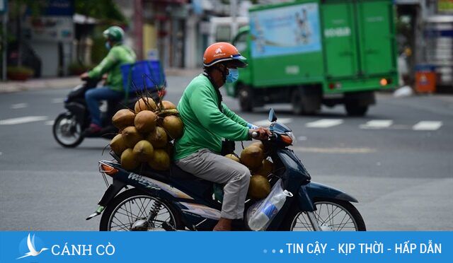 TP.HCM sẽ cấm xe xăng công nghệ từ 2029: Giao hàng, chạy Grab chuyển hẳn sang xe điện