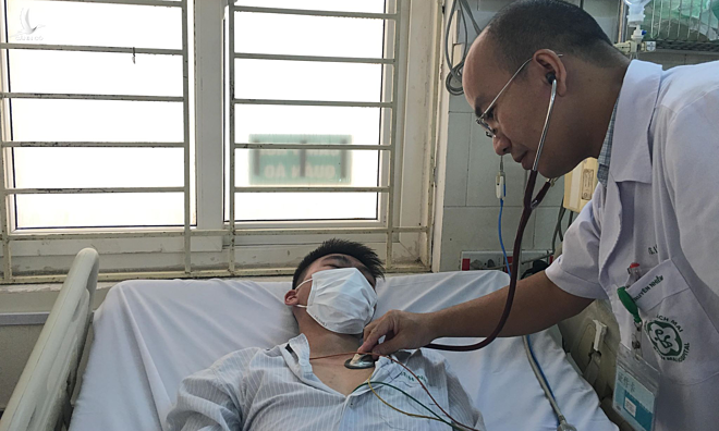 Bệnh nhân sốt xuất huyết được điều trị tại Bệnh viện Bạch Mai, ngày 3/7.  