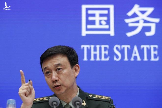 Người phát ngôn Bộ Quốc phòng Trung Quốc Wu Qian.  