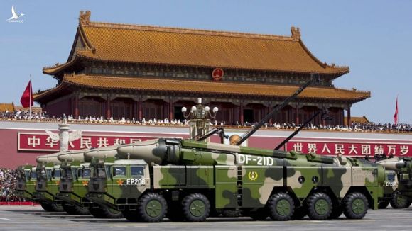 Tên lửa đạn đạo chống hạm DF-21D của Trung Quốc  /// AFP