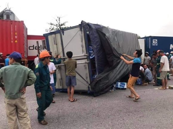 Hiện trường vụ tai nạn 5 người bị xe tải đè chết ở Hải Dương