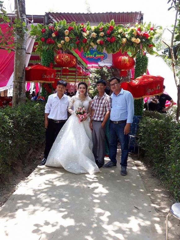 Đám cưới không chú rể ở Quảng Trị: Ai đến chung vui cũng lén lau nước mắt, thương cô dâu - Ảnh 3.