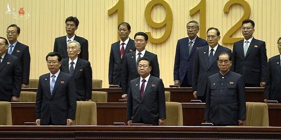 Ngồi ở vị trí đặc biệt, em gái Chủ tịch Kim Jong Un nằm trong nhóm 9 nhân vật quyền lực nhất Triều Tiên? - Ảnh 3.