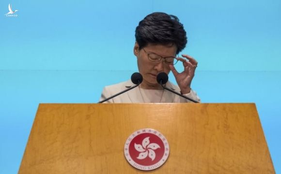 [NÓNG] Đặc khu trưởng Hong Kong tuyên bố "dự luật dẫn độ đã chết", thừa nhận thất bại