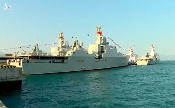 Tự hào vũ khí Việt Nam: Tàu Gepard lớn và hiện đại nhất có chuyến đi lịch sử - Kỷ lục mới
