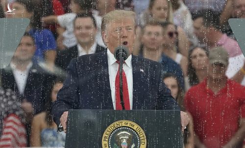 Tổng thống Trump phát biểu trong lễ mừng quốc khánh Mỹ ngày 4/7. Ảnh: AFP.