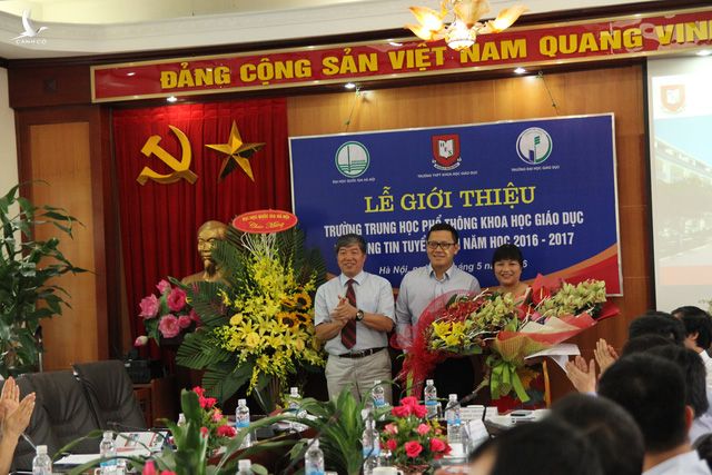 Trường Trung học phổ thông Khoa học Giáo dục đầu tiên chính thức ra mắt. 