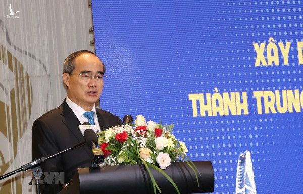 Bí thư Thành uỷ TP.Hồ Chí Minh Nguyễn Thiện Nhân phát biểu kết luận tại hội thảo. 