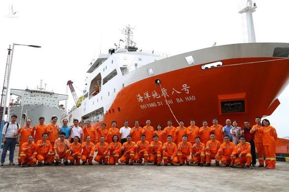 Tàu Hải Dương Địa chất 8 của Trung Quốc được chế tạo năm 2017, rộng 20,4m, dài 88m. Con tàu nặng 2.368 tấn và có tổng trọng tải 6.918 tấn Ảnh: Cơ quan khảo sát địa chất Trung Quốc