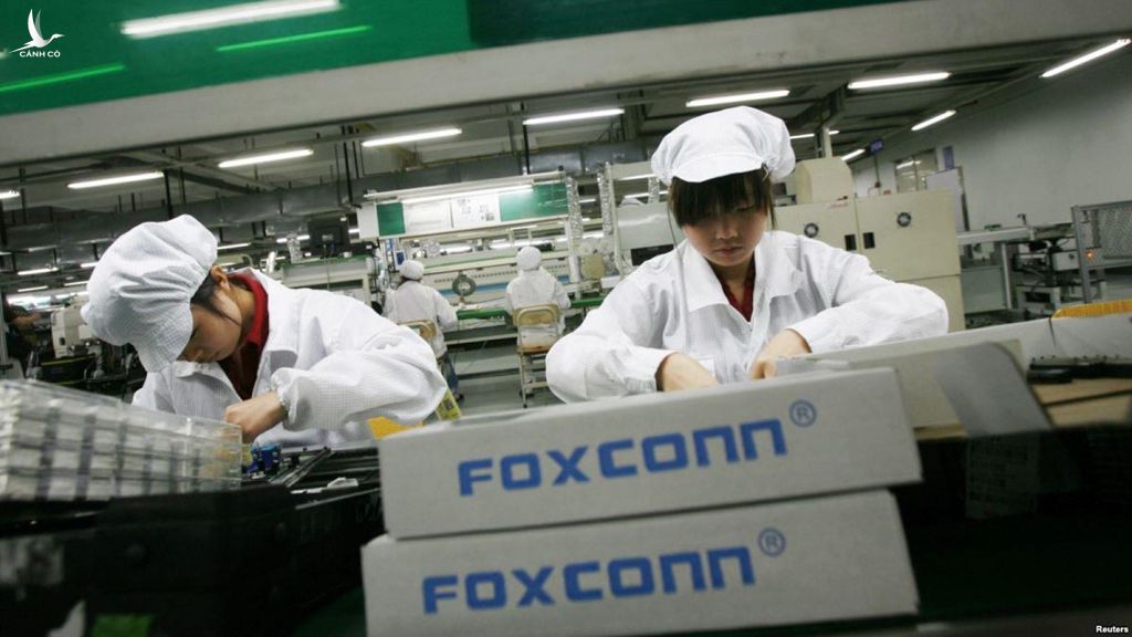 Sự trỗi dậy của Apple phụ thuộc rất lớn vào Foxconn và dây chuyền sản xuất tại Trung Quốc. Ảnh: Reuters. 