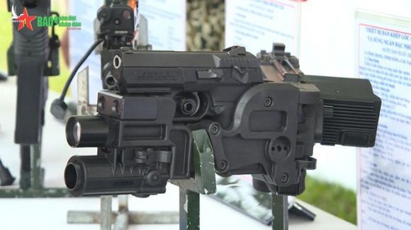 Khẩu súng đặc biệt - Vũ khí chống khủng bố cực lợi hại của Đặc công Việt Nam - Ảnh 2.