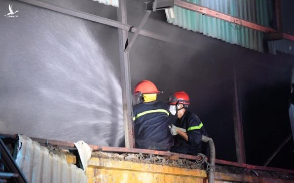 Lãnh đạo phường bác bỏ tin đồn "môi trường bị ô nhiễm thuỷ ngân từ vụ cháy Công ty Rạng Đông"