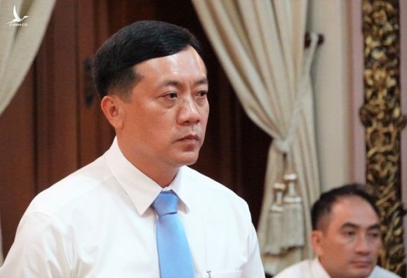 Phút ‘trải lòng’ của ông Nguyễn Thành Phong khi UBND TP.HCM có tân chánh văn phòng - ảnh 1