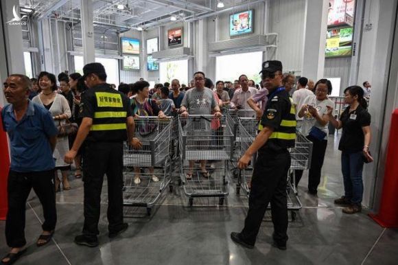 Ngay khai truong 'dien ro' cua sieu thi Costco tai Trung Quoc hinh anh 14 