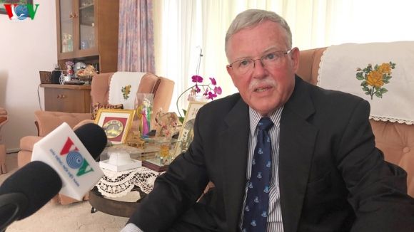 gs carl thayer: "di chuc cua chu tich ho chi minh la mot di san" hinh 1