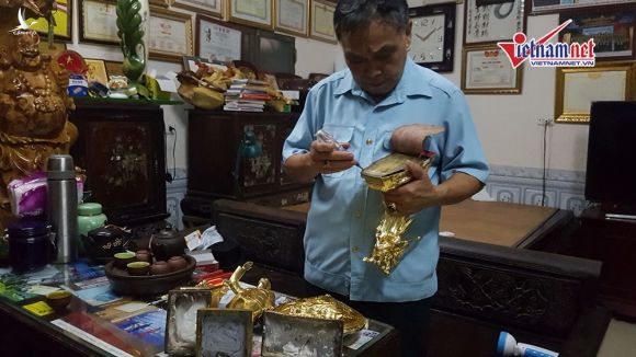 Nhét sắt, nhồi xi măng vào tượng Phật dát vàng bán theo cân