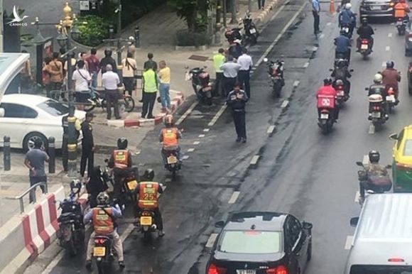 Hàng loạt vụ nổ liên tiếp rung chuyển Bangkok