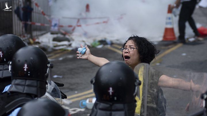 Trung Quốc cảnh báo người biểu tình Hồng Kông 'đang đùa với lửa sẽ bị lửa thiêu'