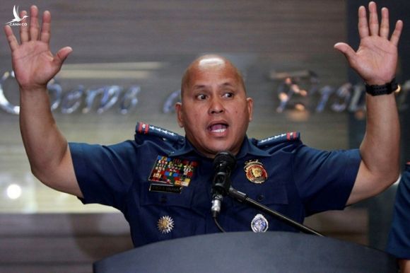 Thượng nghị sĩ Philippines Ronald dela Rosa khi còn là chỉ huy lực lượng cảnh sát quốc gia /// Reuters