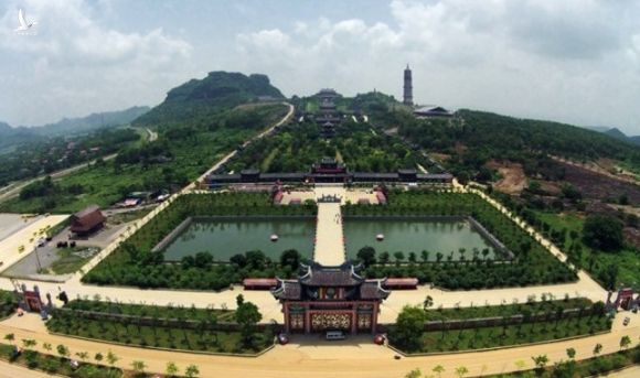 Bộ trưởng Trần Hồng Hà trả lời việc cấp hàng ngàn hecta đất xây chùa Bái Đính, Tam Chúc - Ảnh 1.