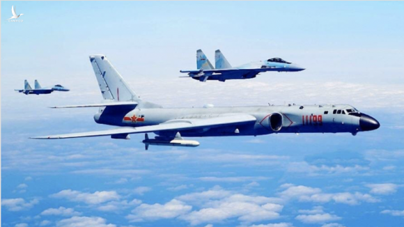 Đối đầu F-16V Đài Loan, Su-35 Trung Quốc liệu có nếm trái đắng? - Ảnh 1.