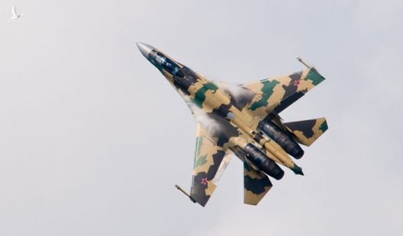 Đối đầu F-16V Đài Loan, Su-35 Trung Quốc liệu có nếm trái đắng? - Ảnh 5.
