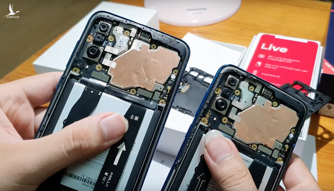 Video từ người dùng cho thấy Vsmart Live có thiết kế bo mạch giống hệt sản phẩm từ Trung Quốc (Ảnh cắt từ video)