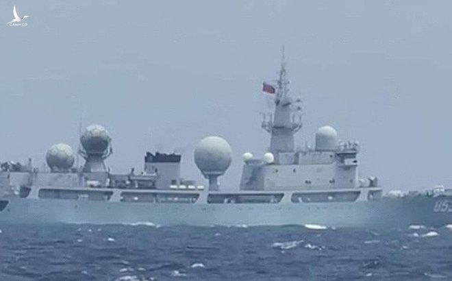 Philippines phản đối Trung Quốc đưa tàu chiến vào EEZ