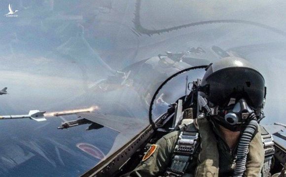 Quân đội Trung Quốc: Đài Loan mua F-16 từ Mỹ là vô dụng