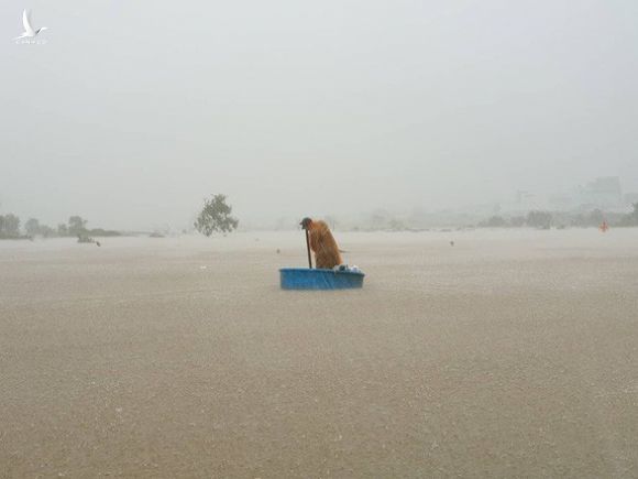 Phú Quốc đã hứng chịu đợt mưa hiếm gặp tới gần 1.000mm - Ảnh 1.
