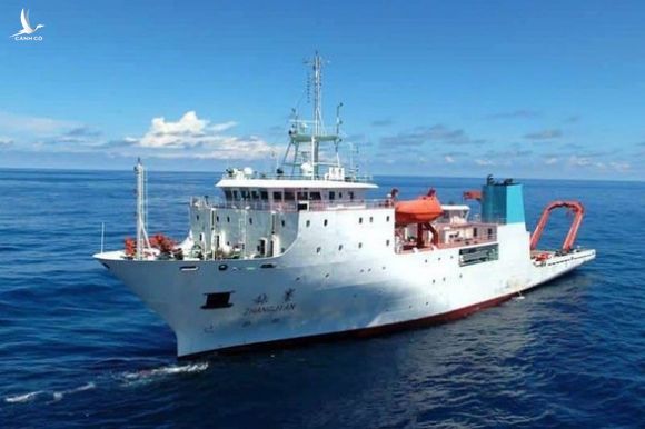 Trung Quốc tuyên bố về quyền đi lại của tàu Trung Quốc trong EEZ của Philippines - Ảnh 1.