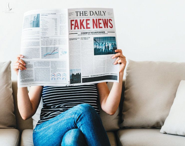 Fake news - Tin giả không chỉ là chuyện truyền thông thuần túy