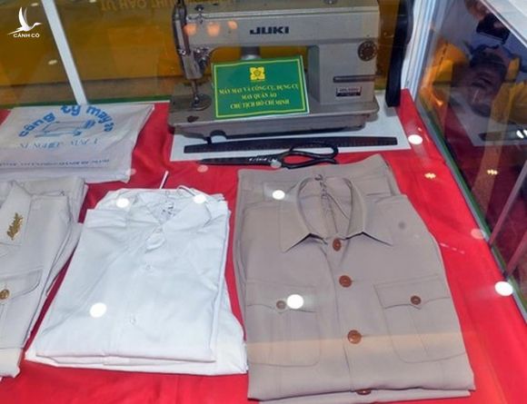 Bộ quần áo đặc biệt bảo vệ thi hài Bác Hồ do Việt Nam sản xuất