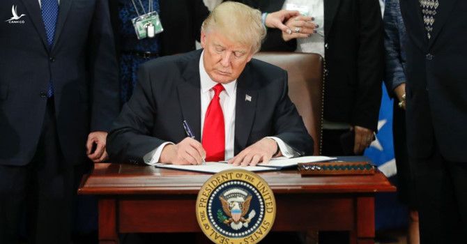 Tổng thống Trump ký sắc lệnh trừng phạt Nga vì vụ điệp viên Skipal 