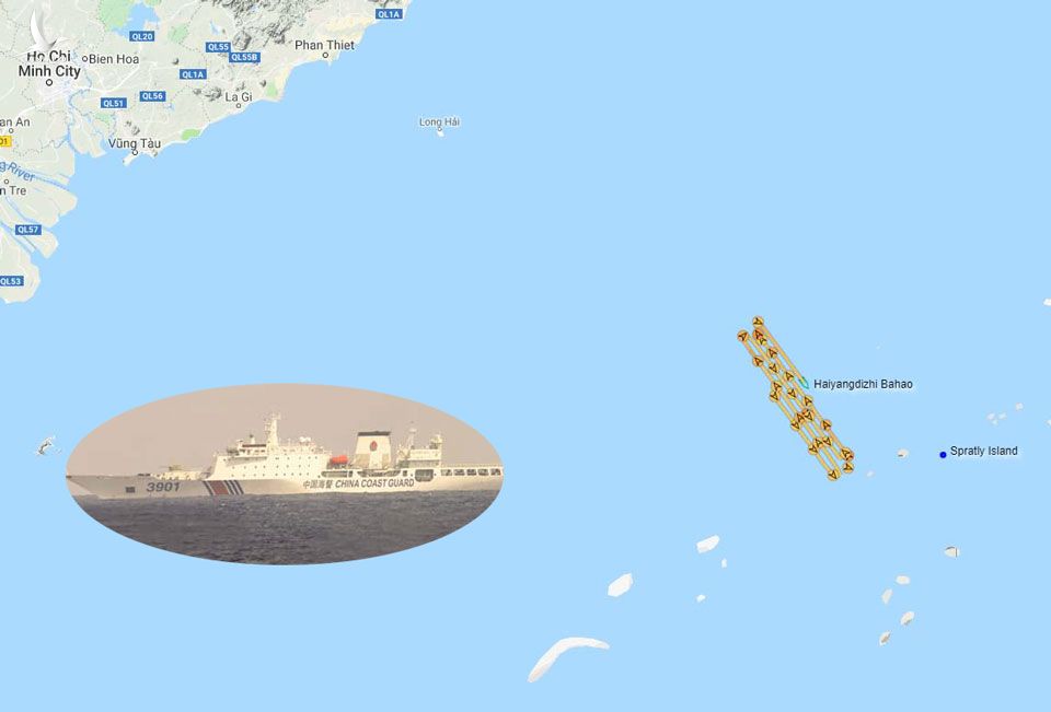     Tàu hải cảnh của Trung Quốc và dường đi của tàu Hải Dương 8 ở vùng biển của Việt Nam hồi tháng 7/2019 Courtesy of Twitter Ryan Martinson