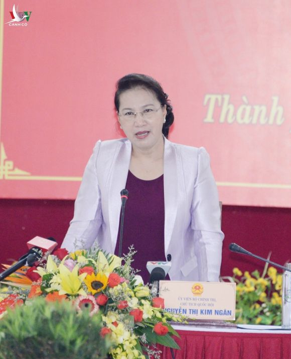 chu tich quoc hoi lam viec voi lanh dao tinh thua thien hue hinh 2