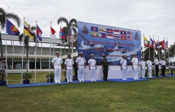Những hình ảnh ban đầu về diễn tập hải quân Mỹ-ASEAN - Ảnh 1.