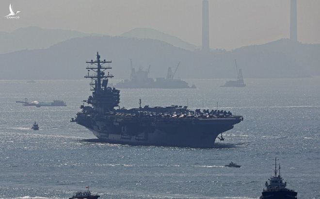 Tàu sân bay Mỹ USS Ronald Reagan thăm Hồng Kông tháng 11/2018 (Ảnh: Roy Issa/SCMP) 