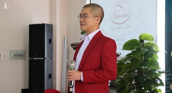 Alibaba kinh doanh kieu gi de lien tuc phinh to? hinh anh 2