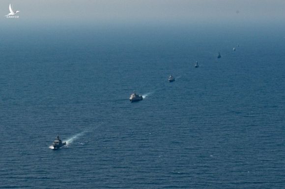 Hình ảnh tàu Hải quân Việt Nam tham gia cuộc Diễn tập hải quân ASEAN - Mỹ - Ảnh 1.