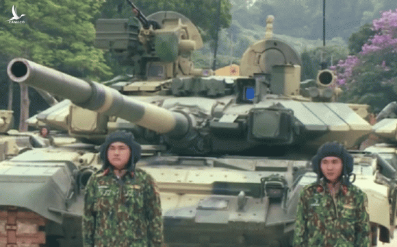 Hình ảnh tuyệt vời đầu tiên của xe tăng T-90 Việt Nam – Chuyên gia Nga góp công lớn