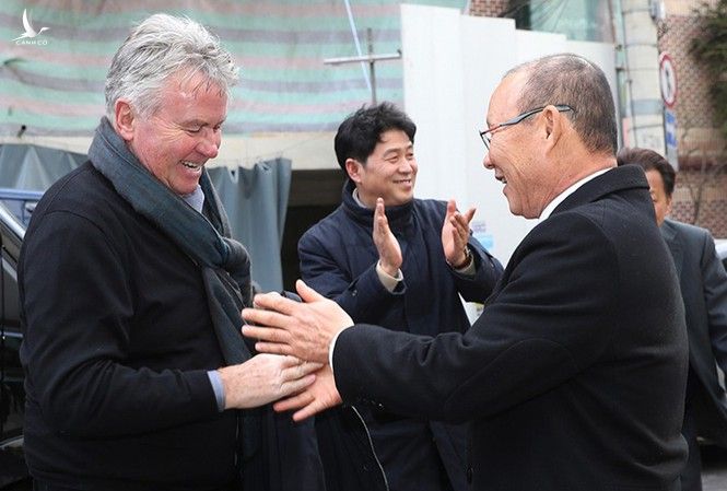 Ông Park Hang Seo khẳng định không thể vượt qua tài năng của HLV Guus Hiddink. 