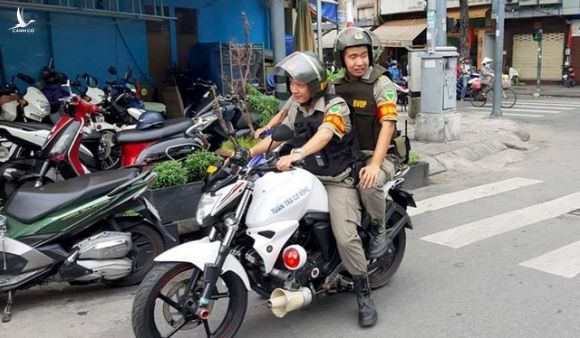 Ban bảo vệ dân phố duy nhất ở Sài Gòn được trang bị áo giáp chống đạn - 2