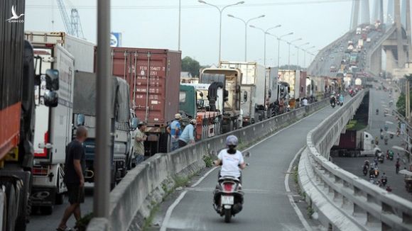 Sở Giao thông vận tải TP.HCM bị phê bình - Ảnh 1. Sở Giao thông vận tải TP.HCM bị phê bình - Ảnh 1.