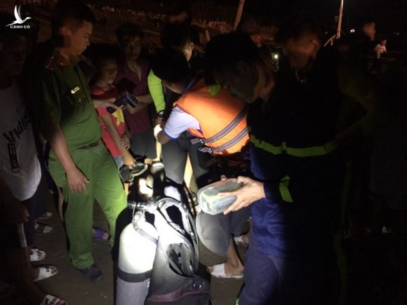 Nổ tàu cá ở Thanh Hóa, 3 người mất tích, 5 người bị thương nặng - Ảnh 3.
